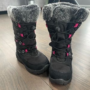 Kamik Little Girls Snow Boots - Black/Pink - Size 12